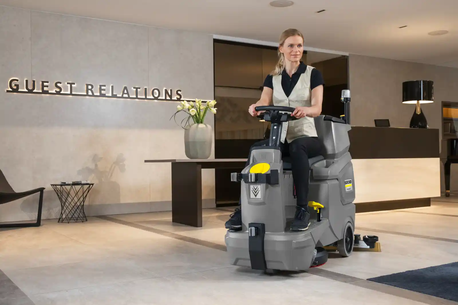 commercial cleaning equipments for Hotels and Hospitality Industry