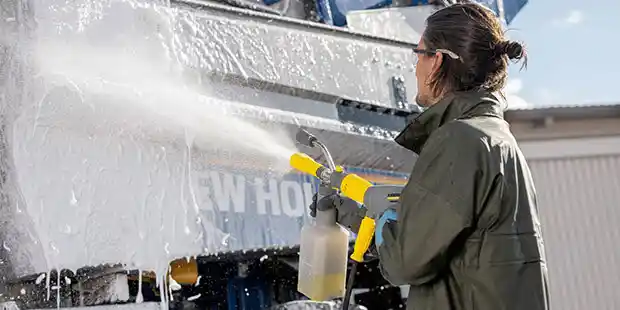 Professional cleaning care agent
